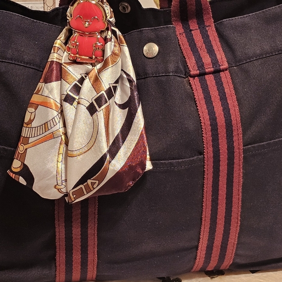 Authentic Hermes Fourre Navy Blue and Brown Canvas Tote Bag with Sturdy Design - Picture 13 of 16